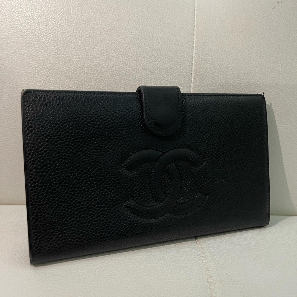 Authentic CHANEL Long Caviar Leather CC Bifold Flap Wallet